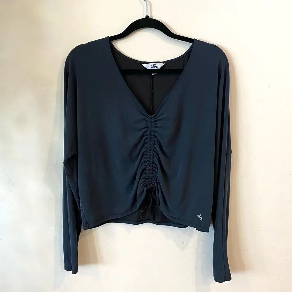 Joy lab Athletic Cinched ruched front long sleeved shirt